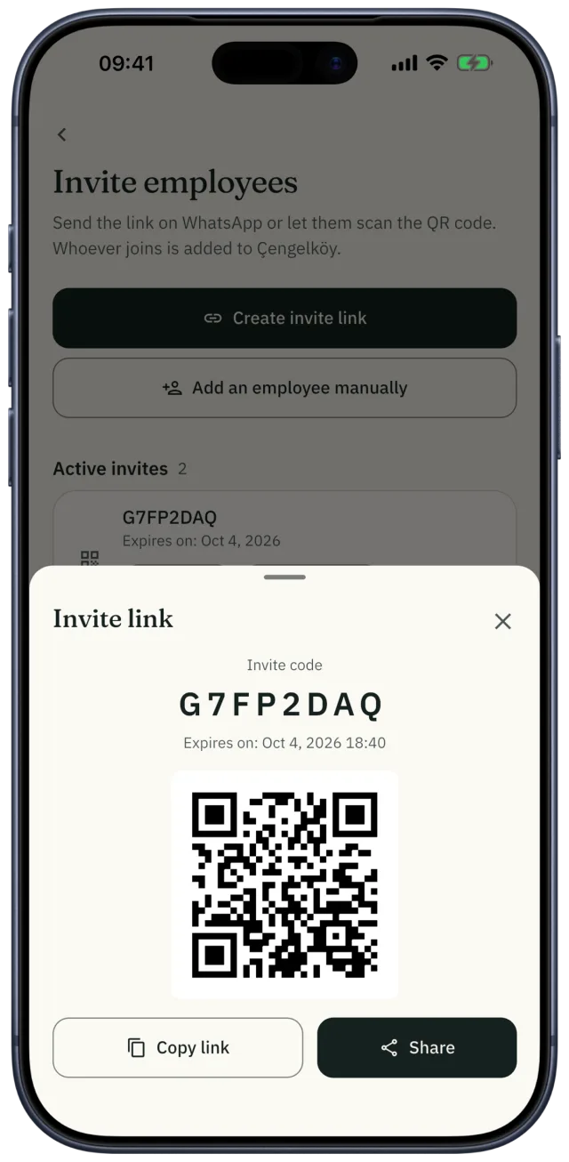 The invite screen: invite link, invite code and QR code